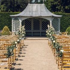 Outdoor aisle