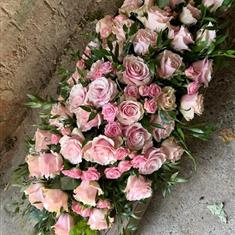 Mixed pink rose spray